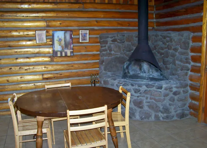 Hotel Of The Woods Lakeside