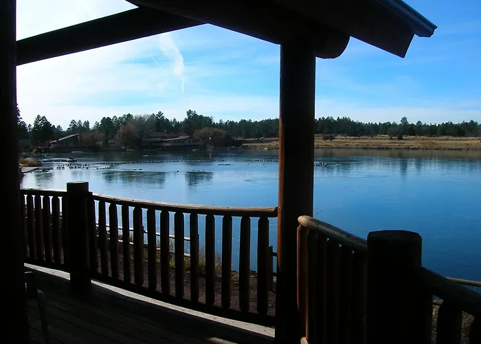 Hotel Of The Woods Lakeside
